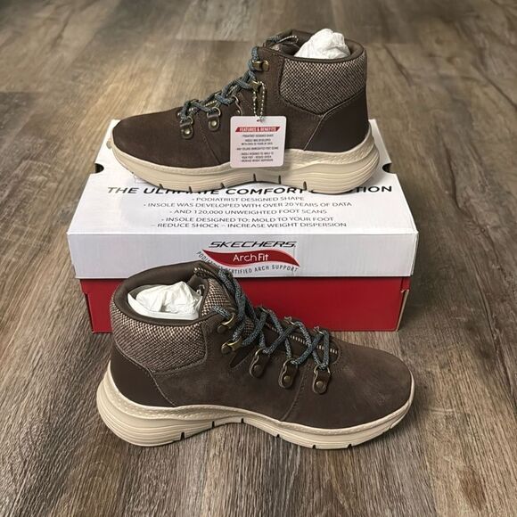 Skechers Women's Arch Fit Extraordinary Hiking Sneakers - Picture 7 of 9